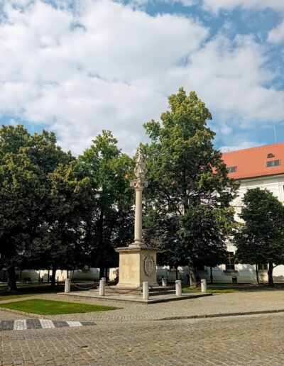 Mariánská socha Skalica