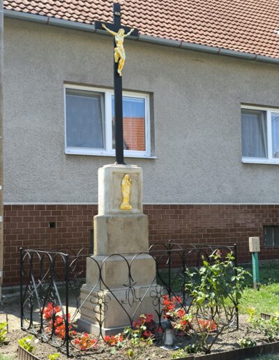 Kříž v ulici Řádky Ratíškovice