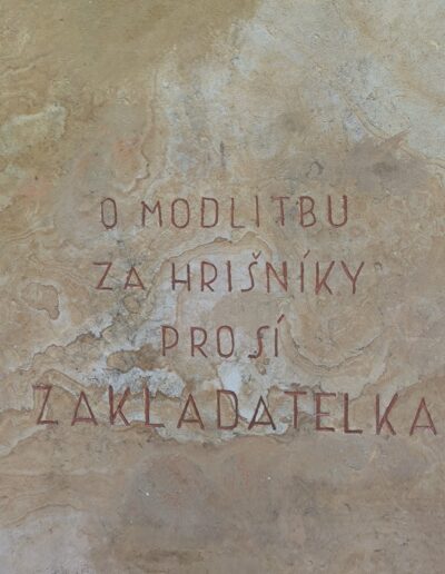 Kříž u základní školy Ratíškovice